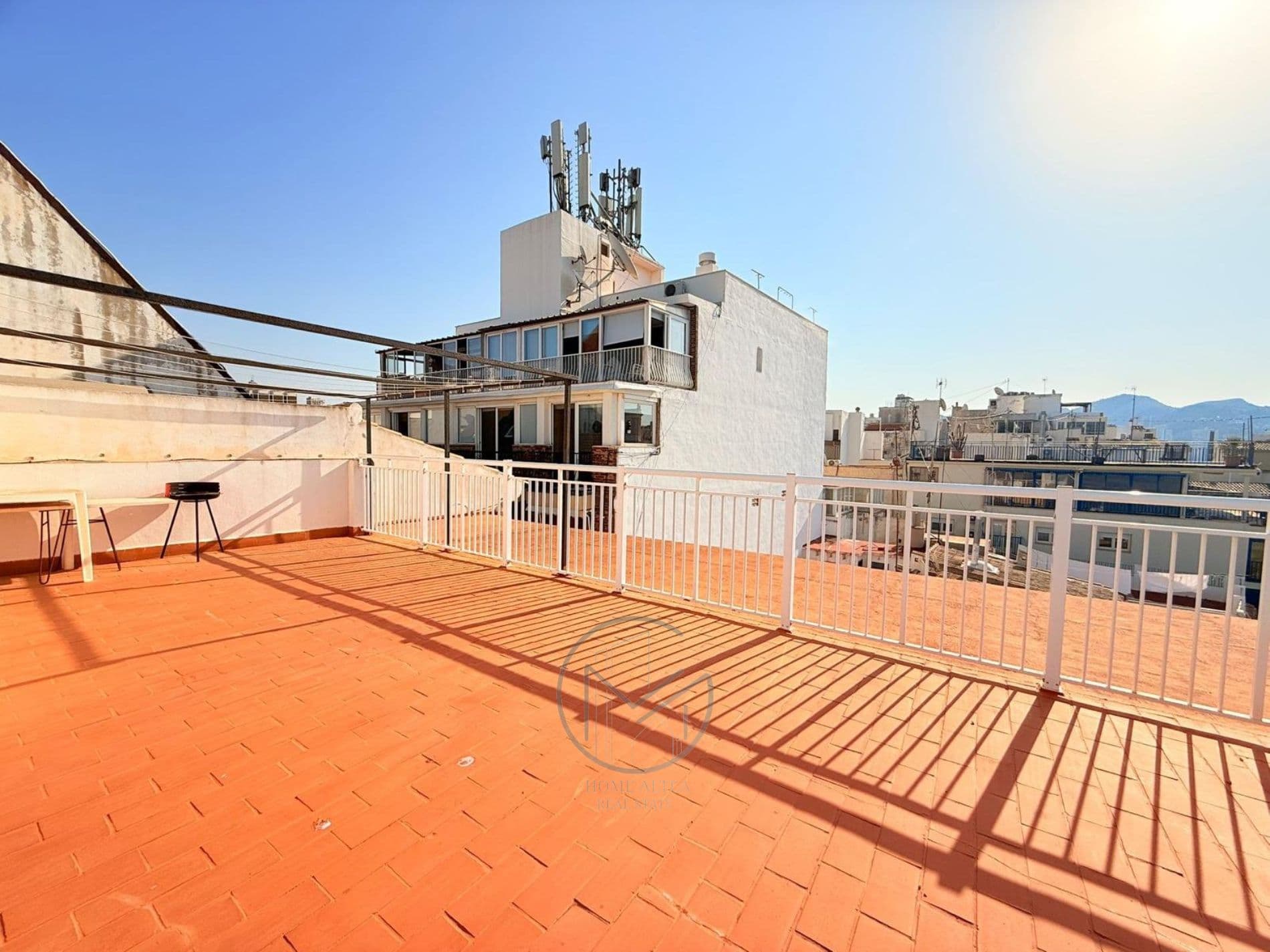 PISO PRIMERA LINEA PUERTO BENIDORM - 35