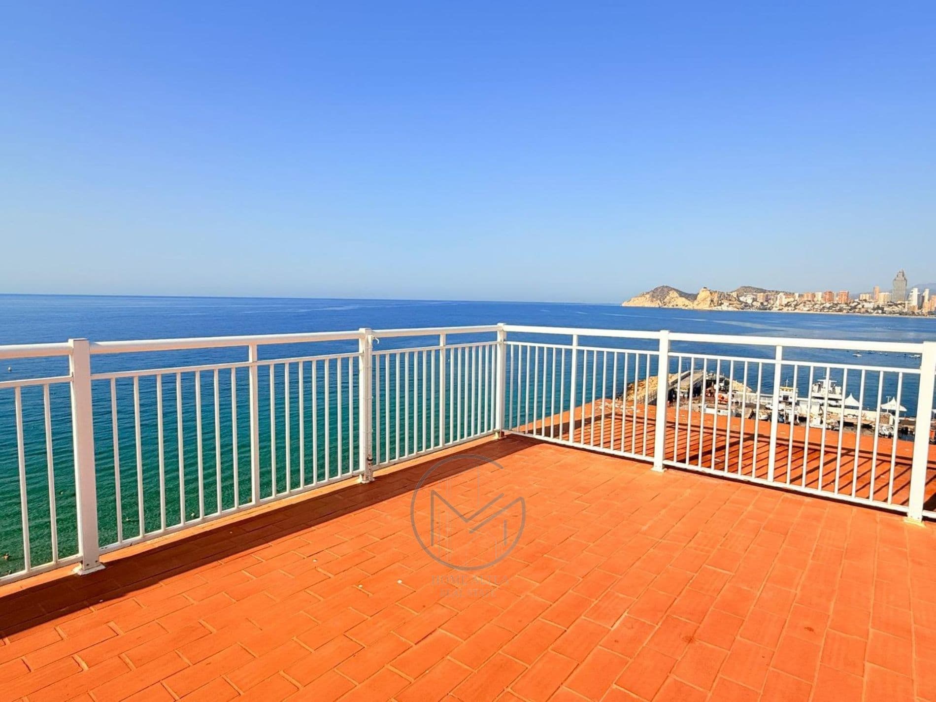 PISO PRIMERA LINEA PUERTO BENIDORM - 32